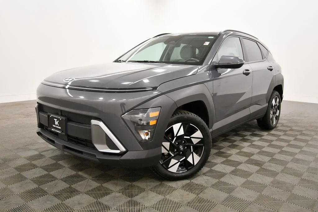 Used 2025 Hyundai Kona SEL with VIN KM8HBCAB4SU216021 for sale in Rochester, Minnesota