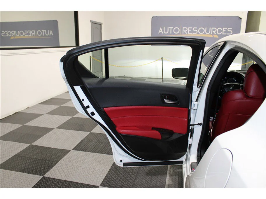 Used 2019 White Acura Premium & A-SPEC Pkgs Sedan 4D image 13
