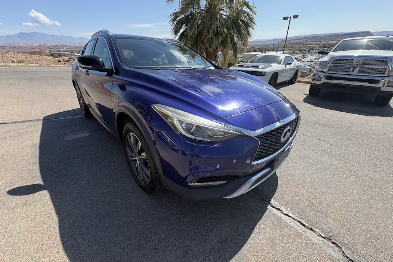 Used 2017 Ink Blue INFINITI Premium image 8
