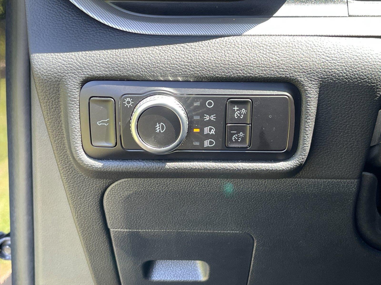 Used 2023 Agate Black Ford XLT image 17