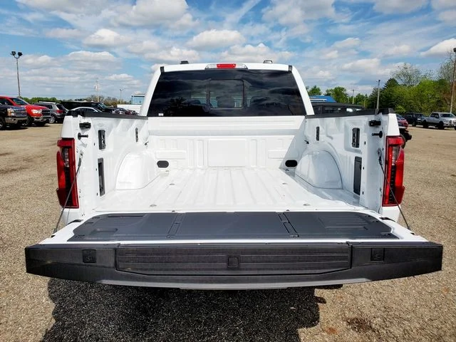 2025 Ford F-150 XLT - Photo 38
