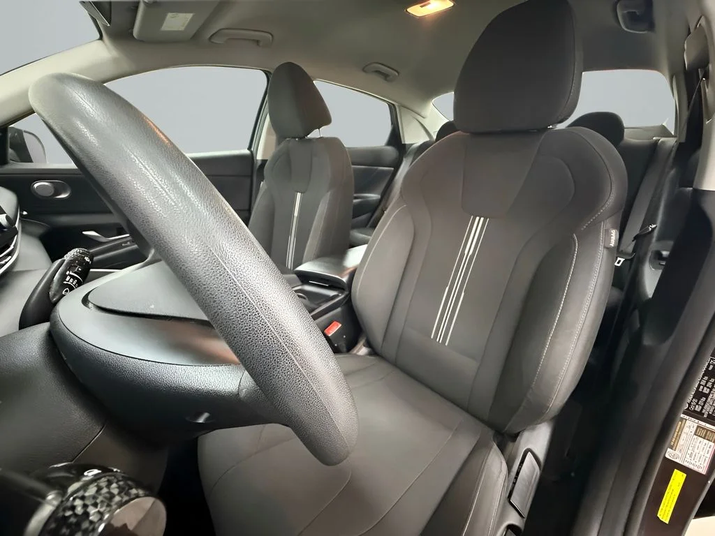 Used 2021 Gray Hyundai SEL image 11