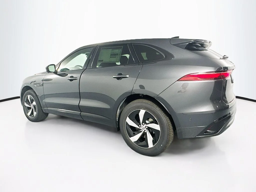 2026 Jaguar F-Pace R-Dynamic S - Photo 7