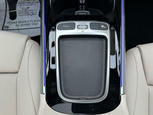 New 2026 Polar White Mercedes-Benz GLB 250 image 32