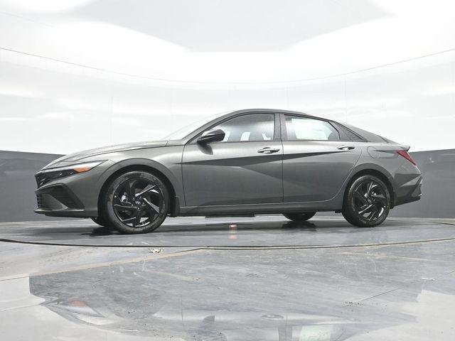 New 2026 Gray Hyundai SEL Sport Plus image 21