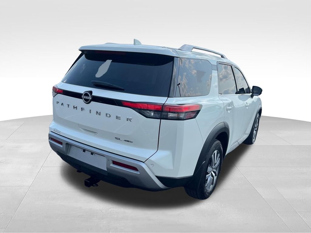 Used 2023 White Nissan SL image 5