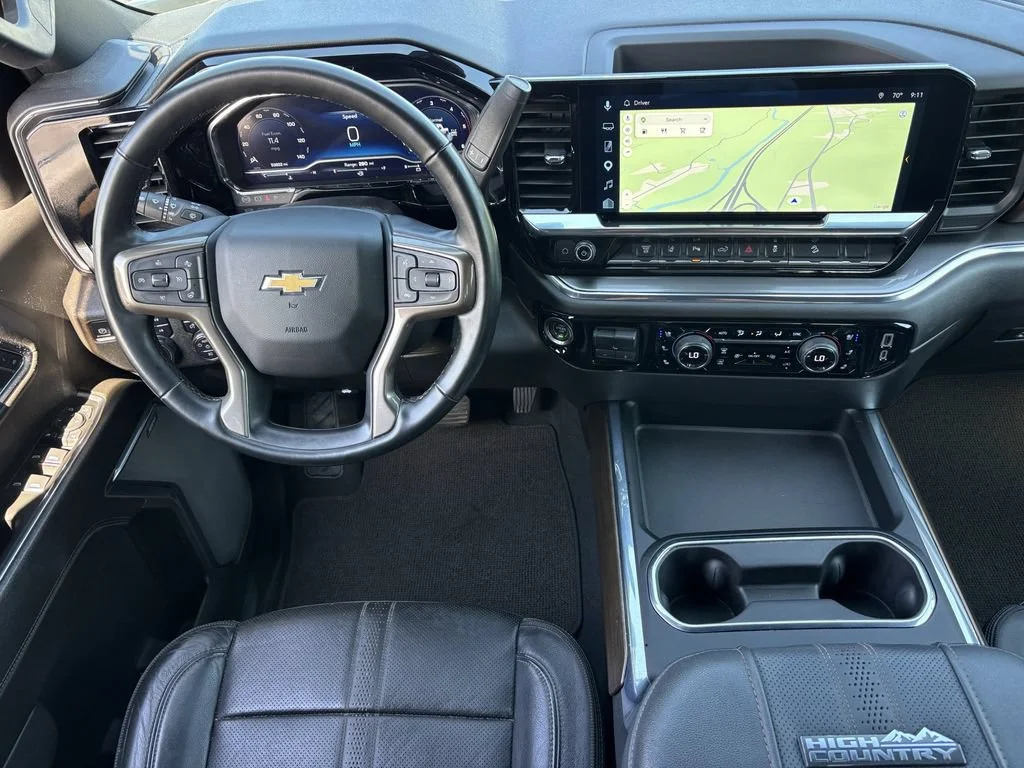 Used 2024 Summit White Chevrolet High Country image 3