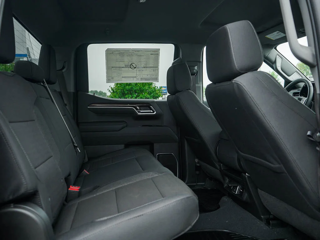 2026 Chevrolet Silverado 1500 LT - Photo 10