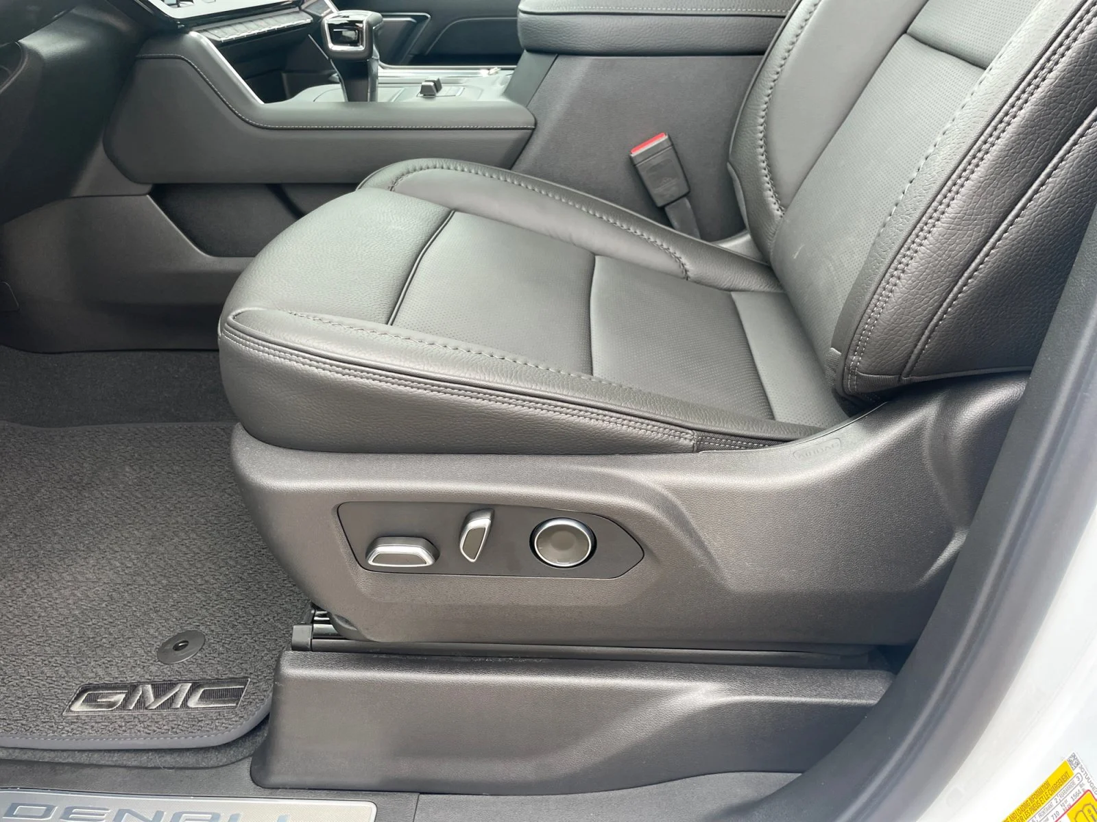 New 2026 Glacier White Tricoat GMC Denali image 15
