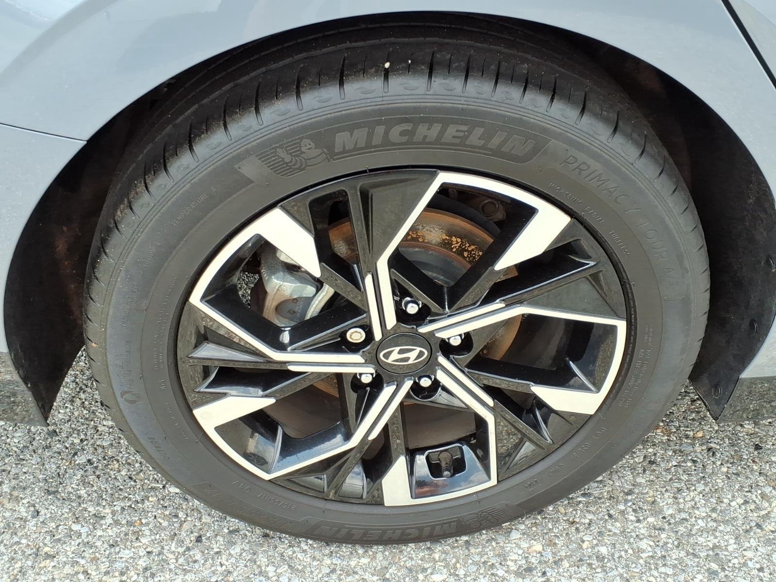 Used 2024 Transmission Blue Hyundai SEL image 8
