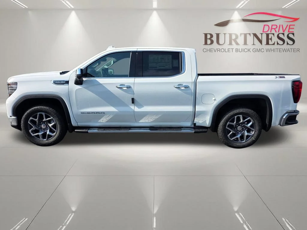2026 GMC Sierra 1500 SLT - Photo 4