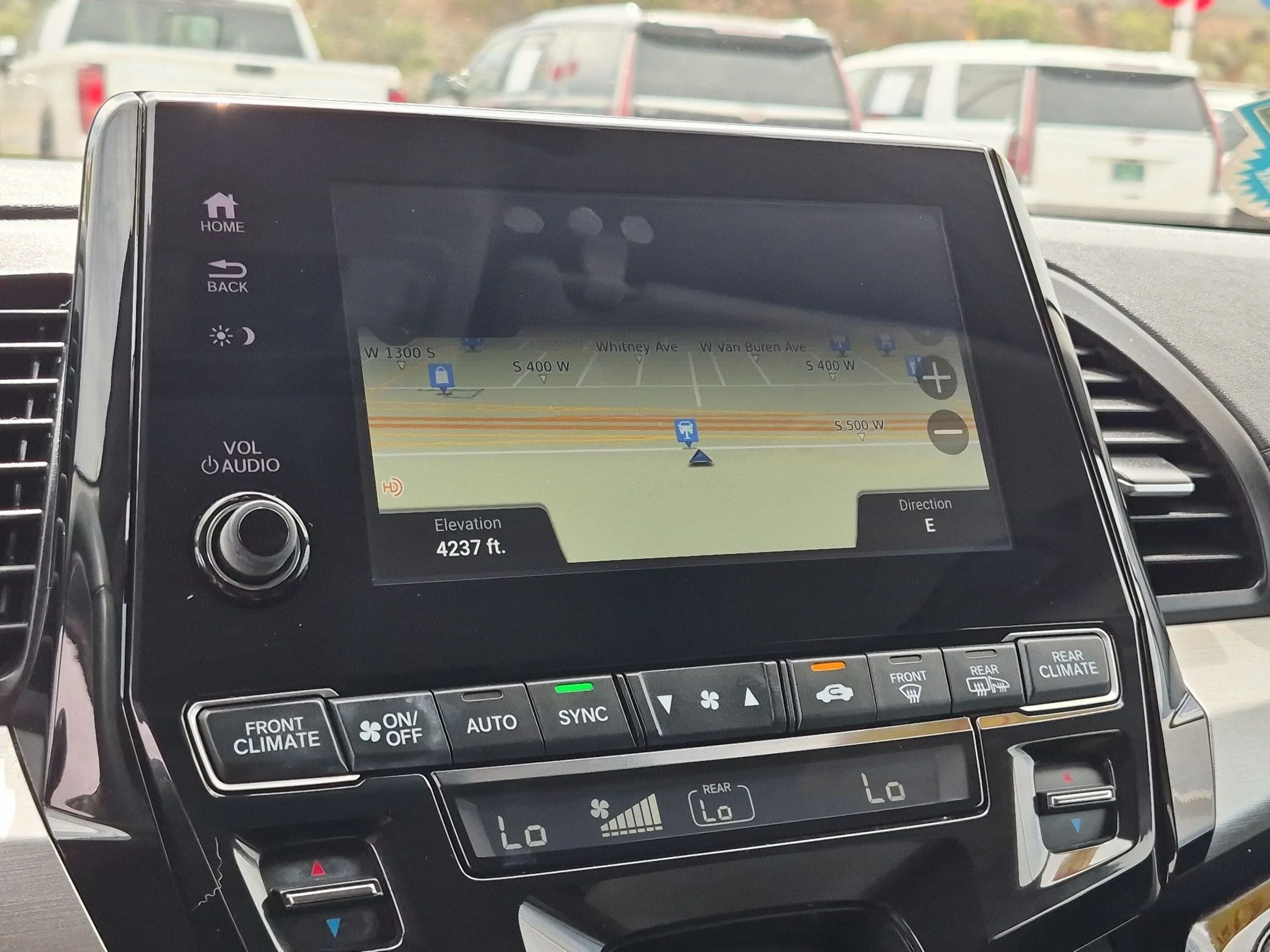 Used 2023 Platinum White Pearl Honda Touring image 22