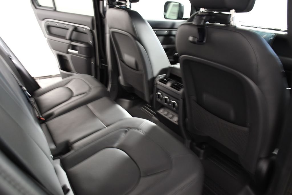 New 2026 Santorini Blk Land Rover S image 22