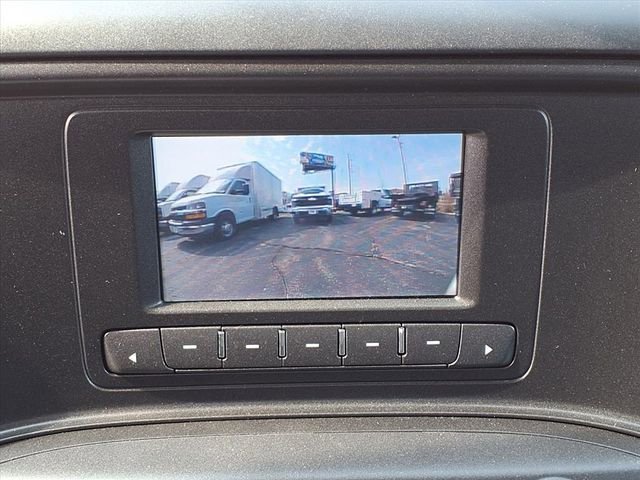 New 2024 Summit White Chevrolet Work Truck image 17