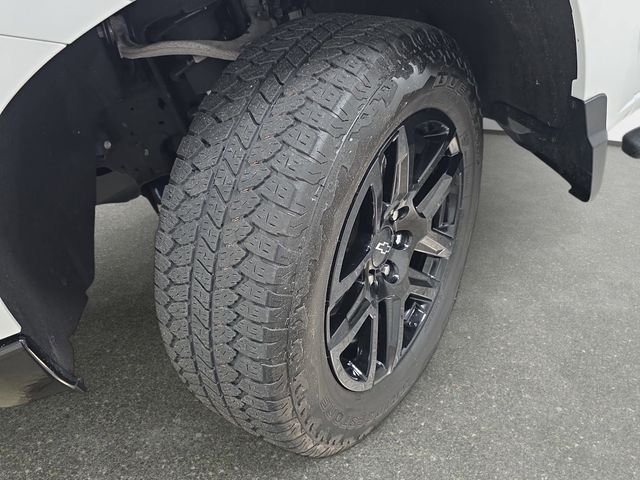 Used 2024 Summit White Chevrolet LT Trail Boss image 29