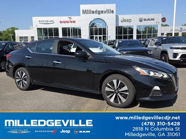 2022 Nissan Altima 2.5 SV