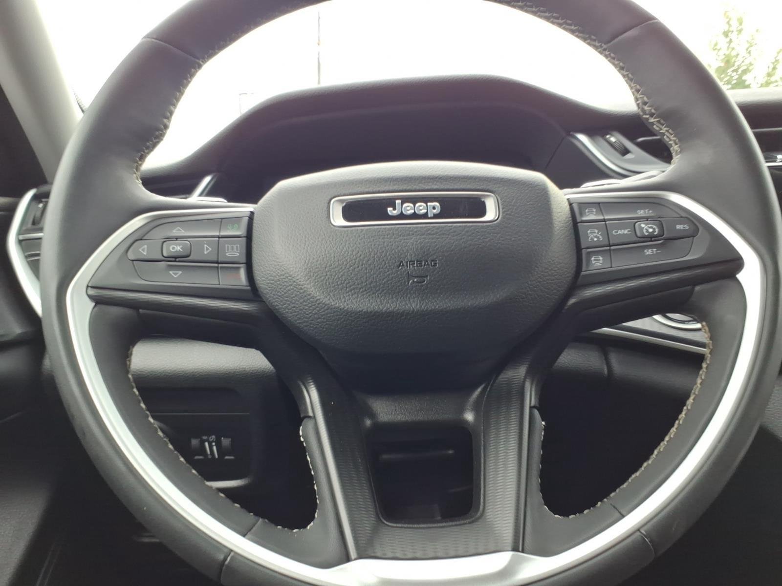 Used 2023 Silver Zynith Jeep Laredo image 24