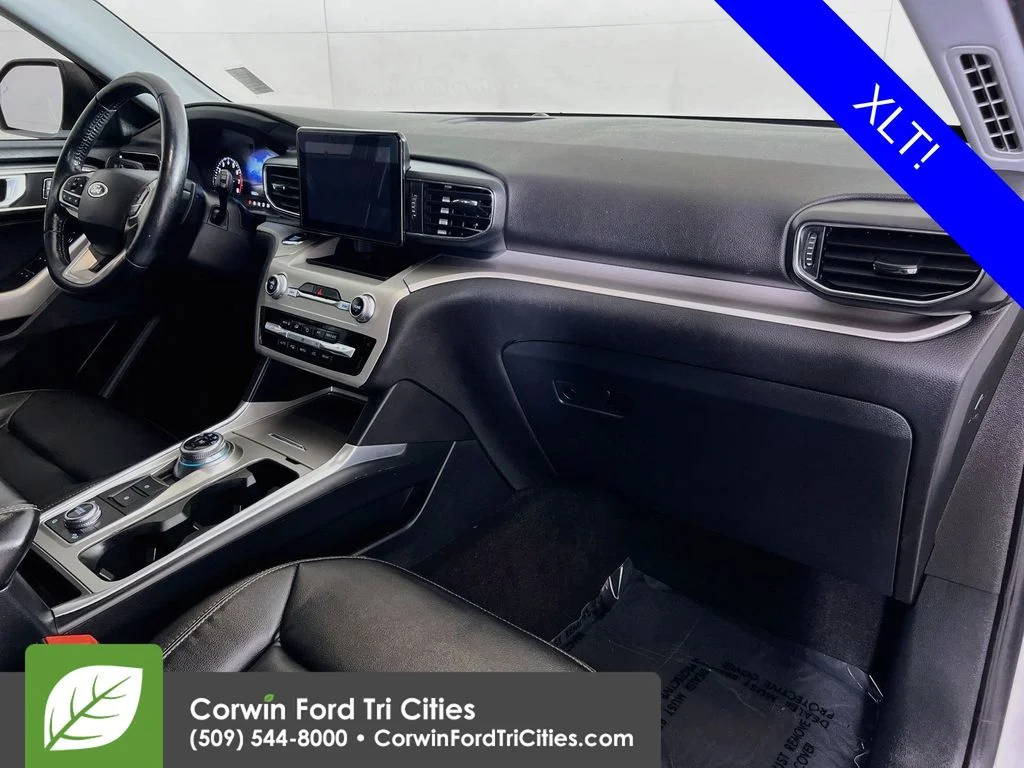 Used 2020 Silver Ford XLT image 30