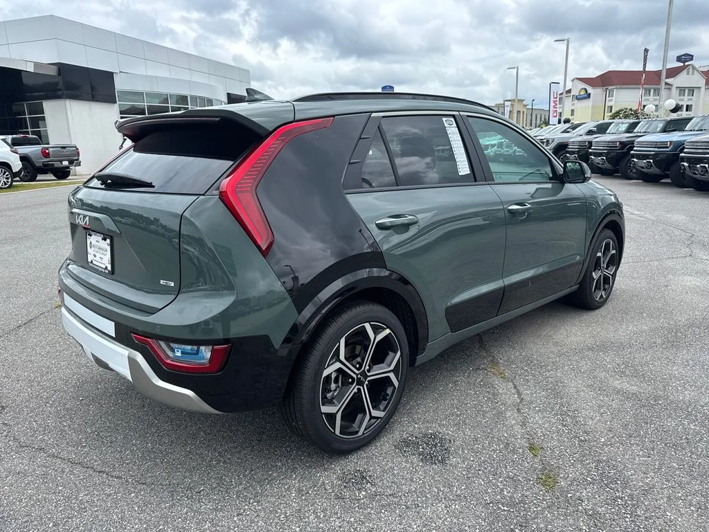 New 2025 Green Kia SX Touring image 3