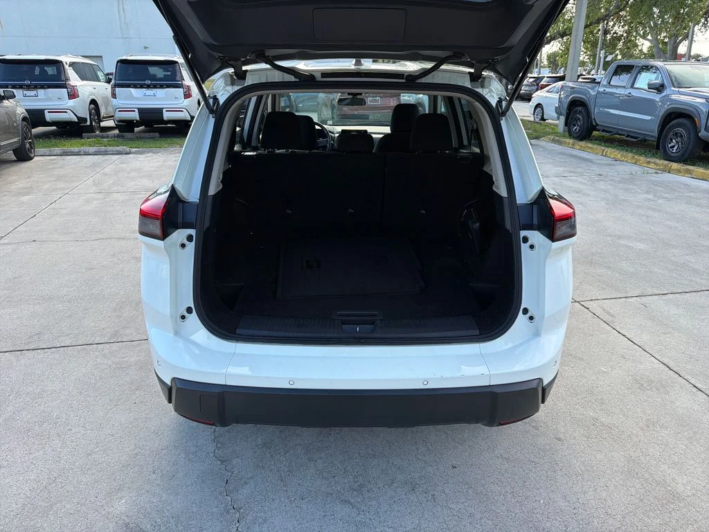 2024 Nissan Rogue S - Photo 30
