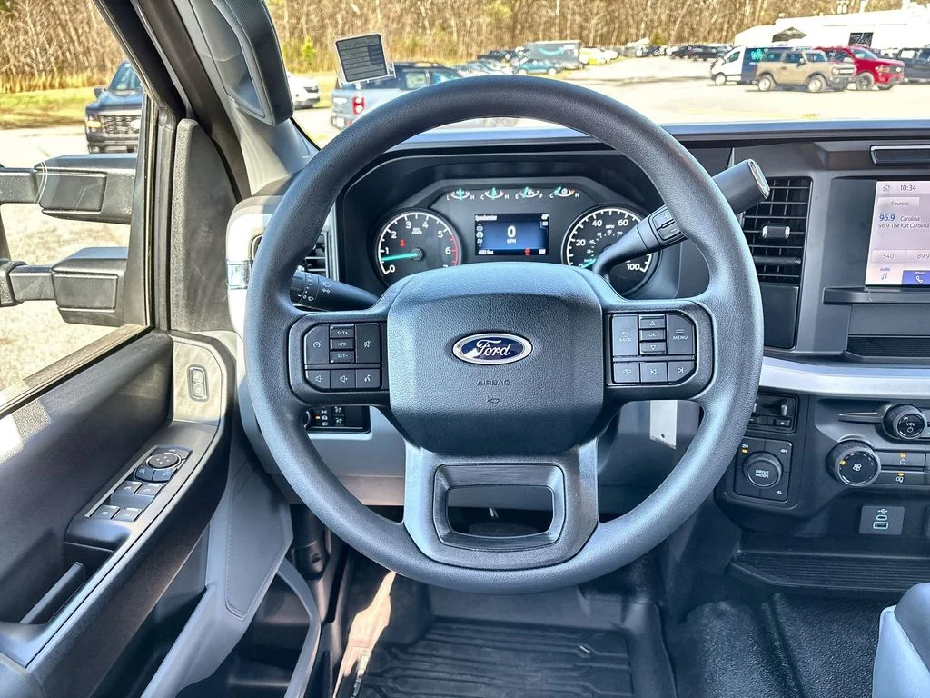 Used 2024 White Ford XL image 11