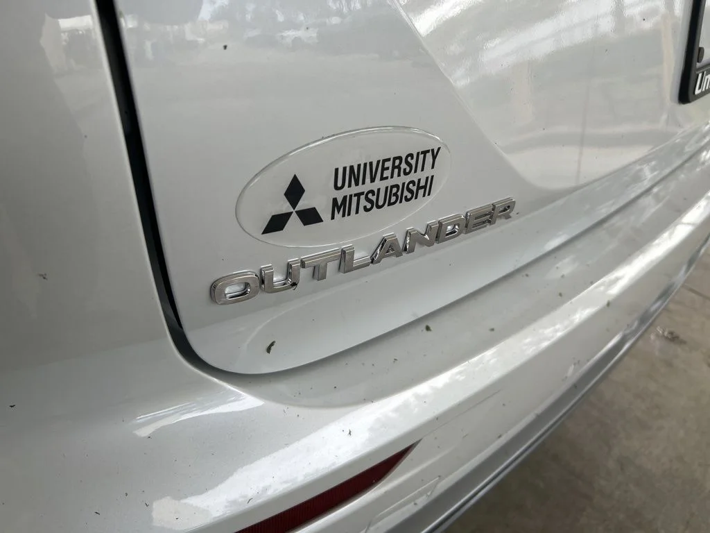 New 2026 White Mitsubishi SE 1.5T 2WD image 16