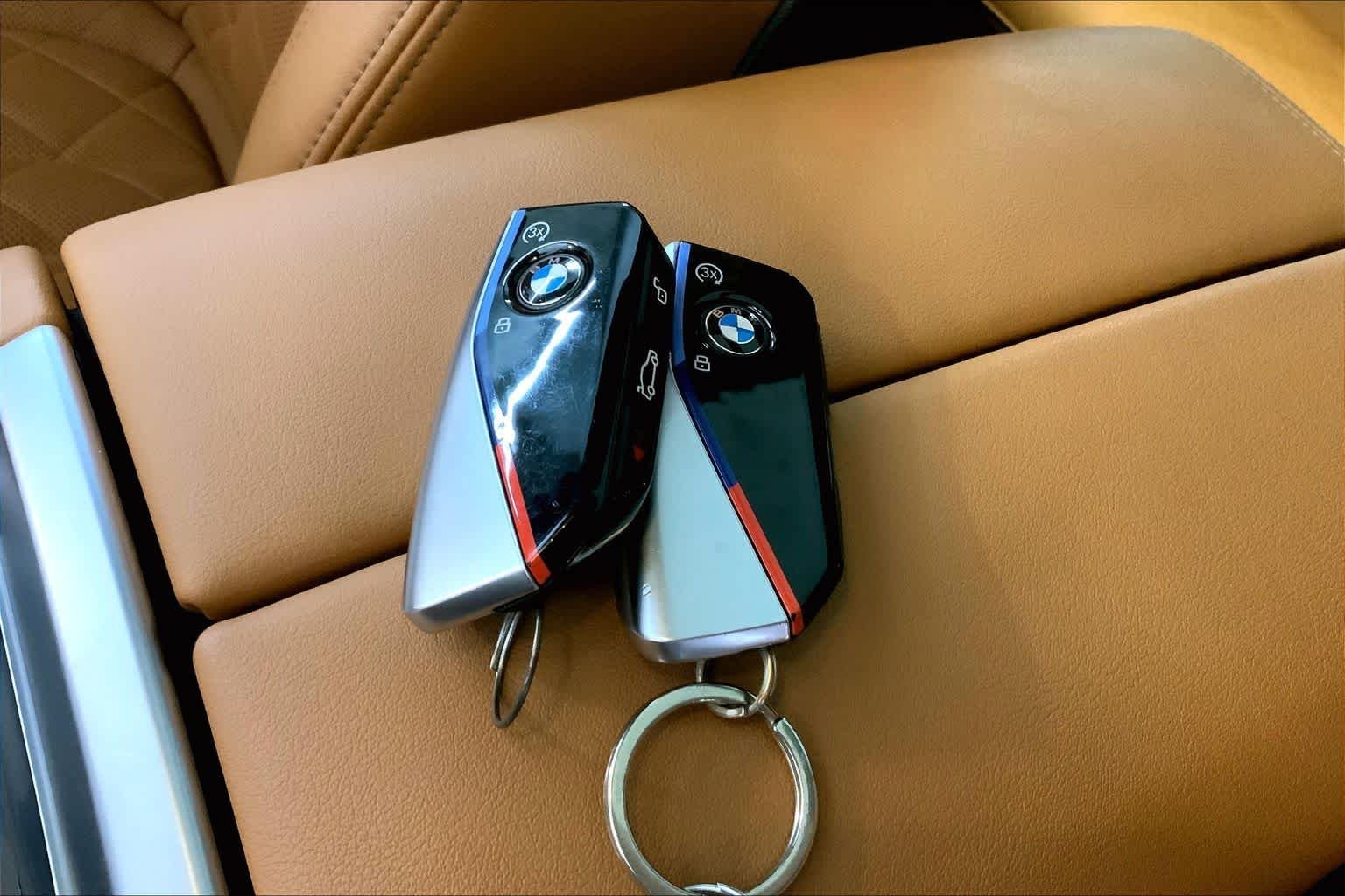 Used 2024 Black Sapphire Metallic BMW M60i image 14