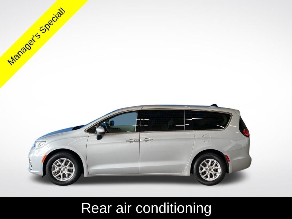 Used 2023 Silver Chrysler Touring L image 14
