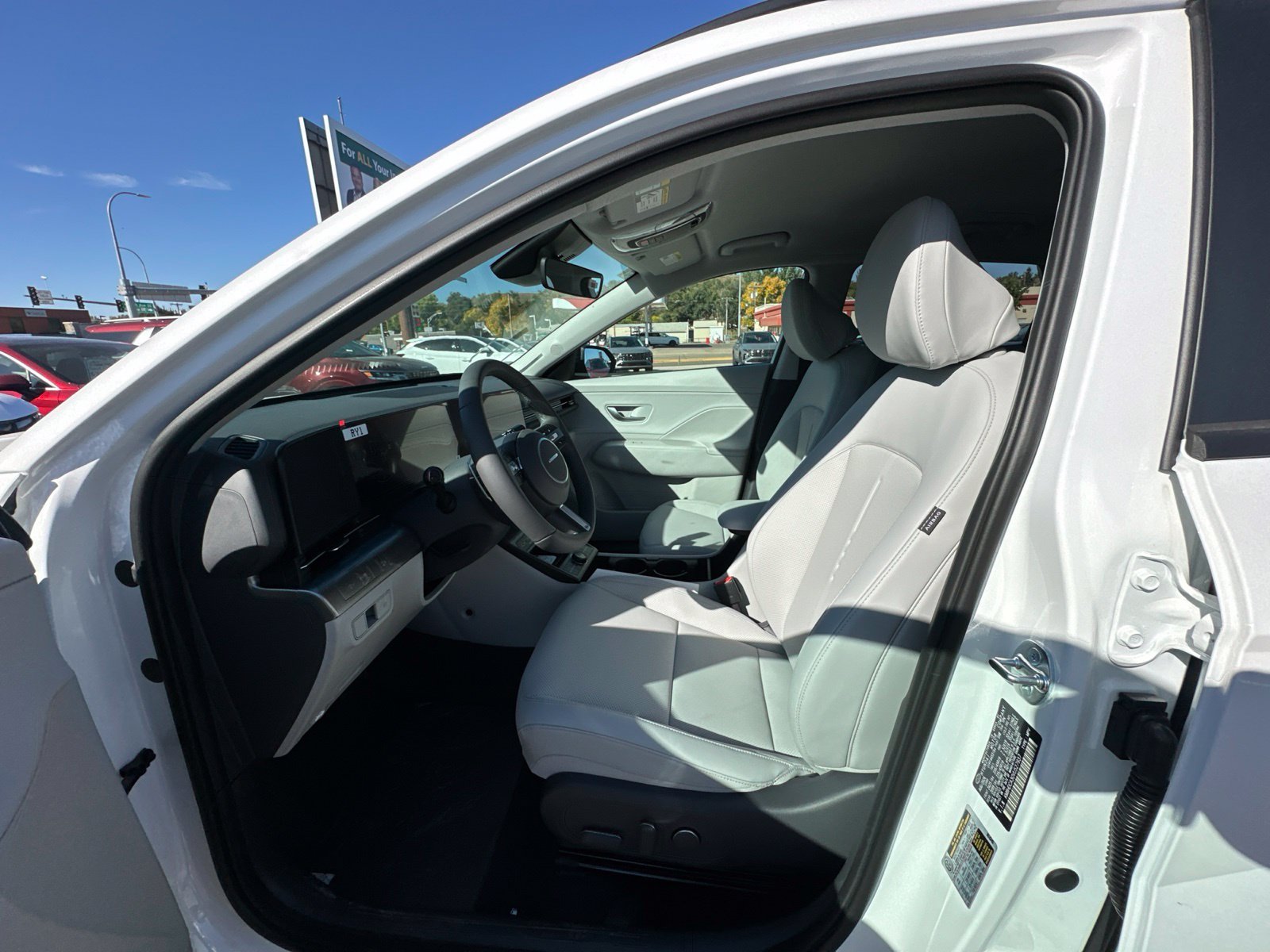 New 2027 White Hyundai SEL Premium AWD image 9