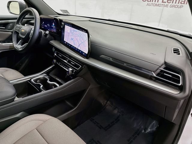 Used 2025 Summit White Chevrolet LT image 29
