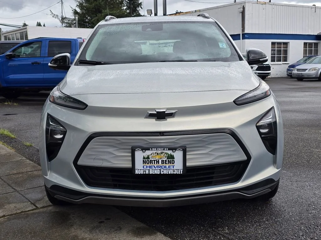 Used 2022 Chevrolet Bolt EUV Premier with VIN 1G1FZ6S04N4109005 for sale in North Bend, WA