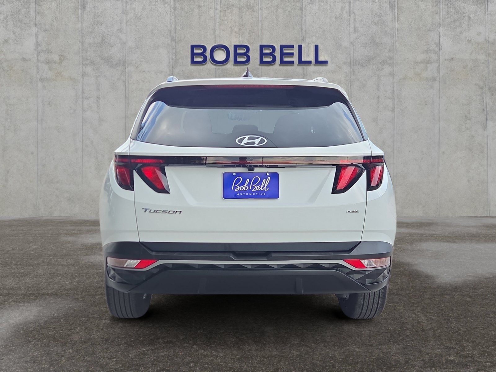 Used 2024 White Pearl Hyundai SEL image 4