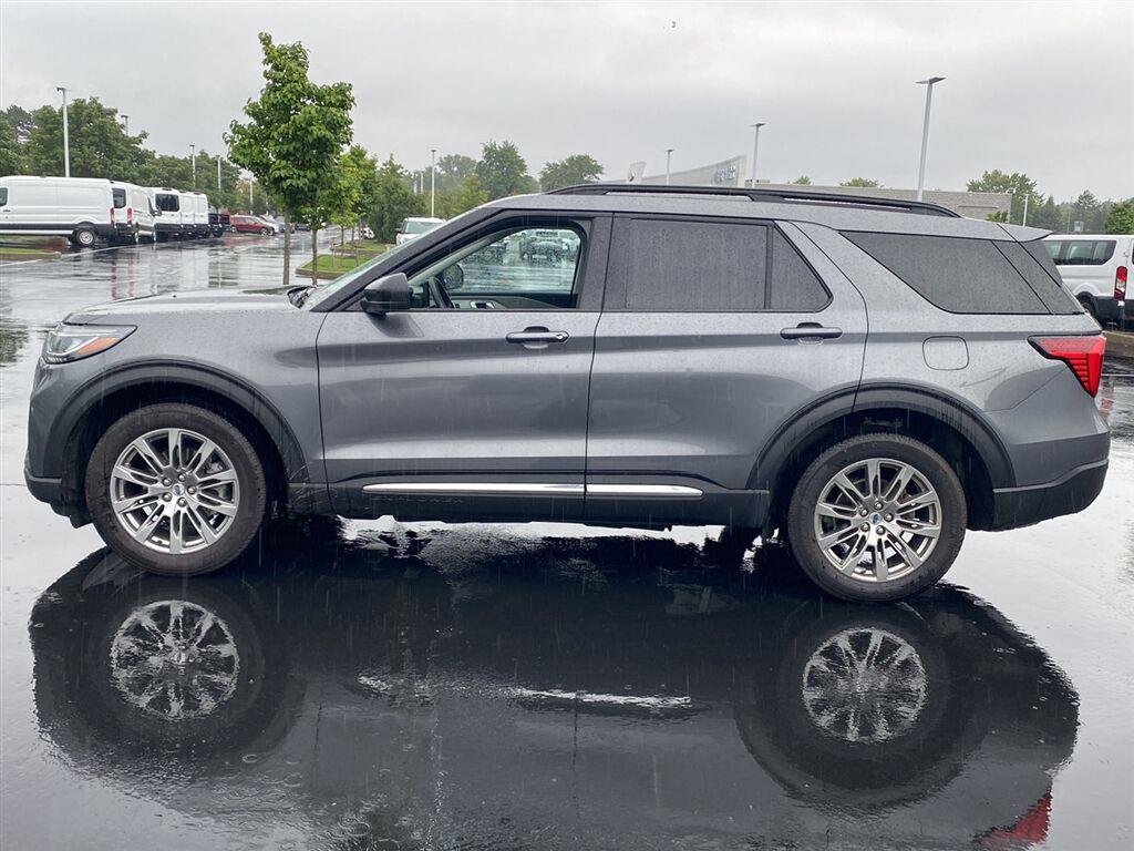 Used 2025 Carbonized Gray Ford Active image 8
