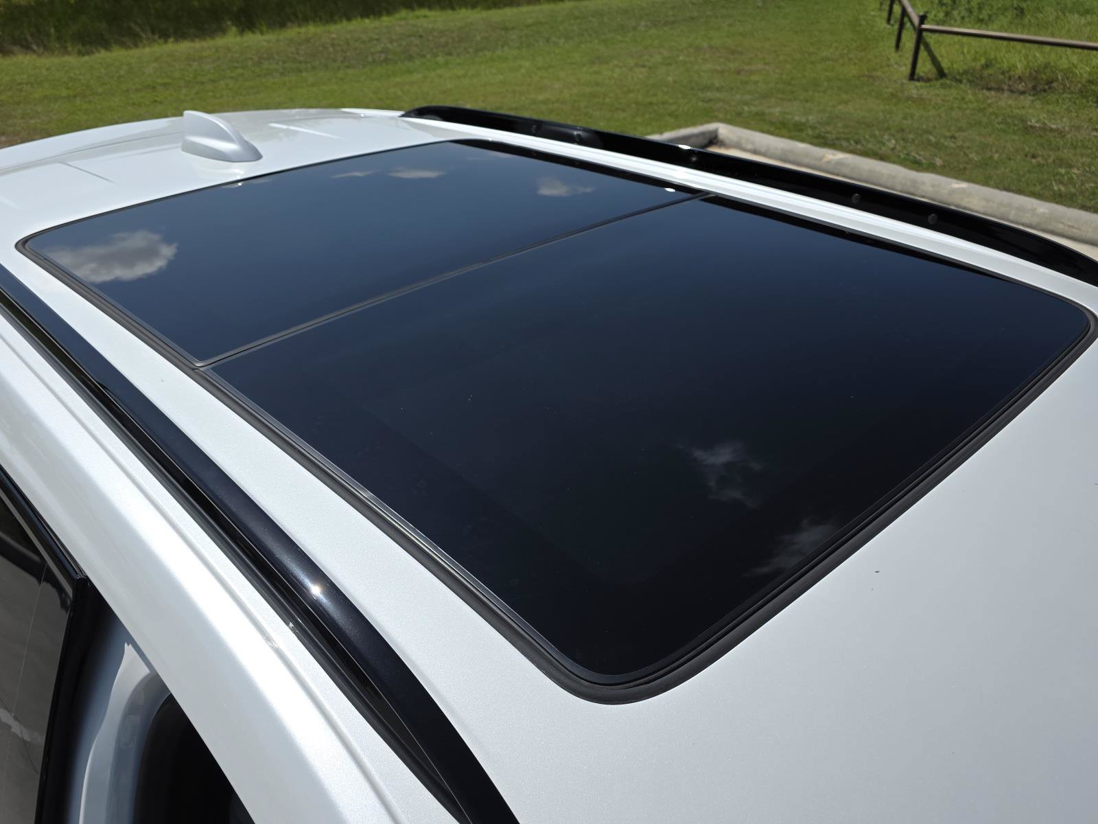 Certified Used 2024 Crystal White Tricoat Cadillac Sport image 12