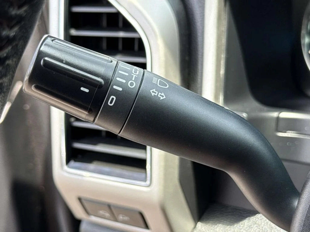 Used 2018 Gray Ford Lariat image 26