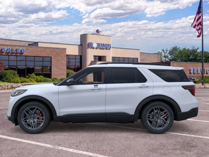 New 2026 Space White Metallic Ford ST image 35