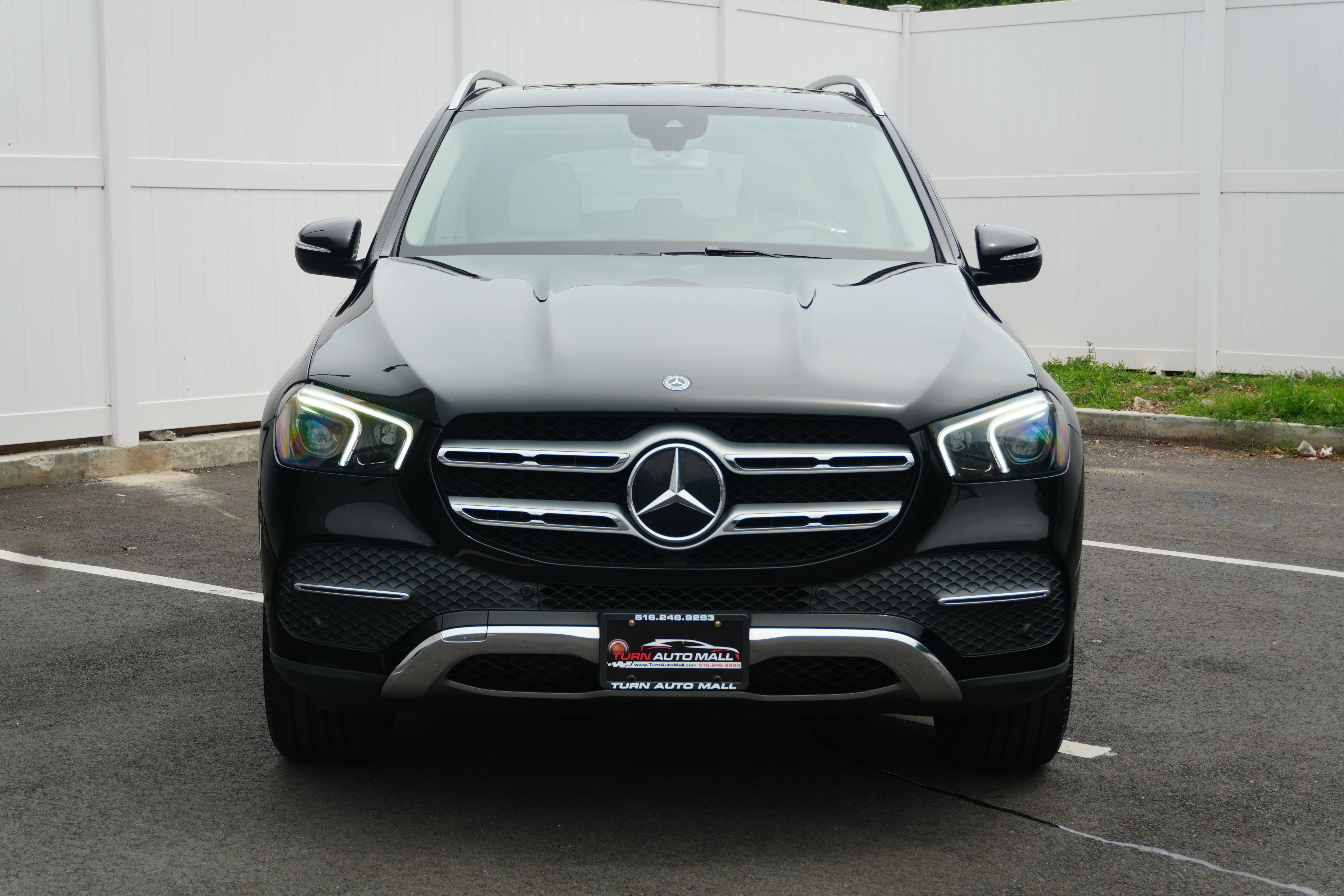 Used 2020 Black Mercedes-Benz GLE 350 image 2