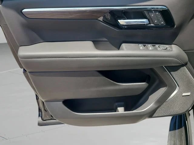 New 2026 Black Chevrolet LT image 24