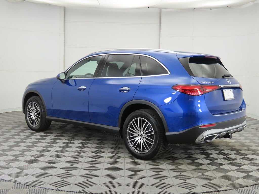 Used 2026 Starling Blue Metallic Mercedes-Benz GLC 300 image 7