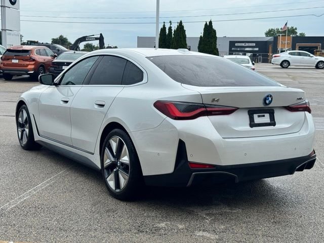 Used 2025 White BMW xDrive40 image 15