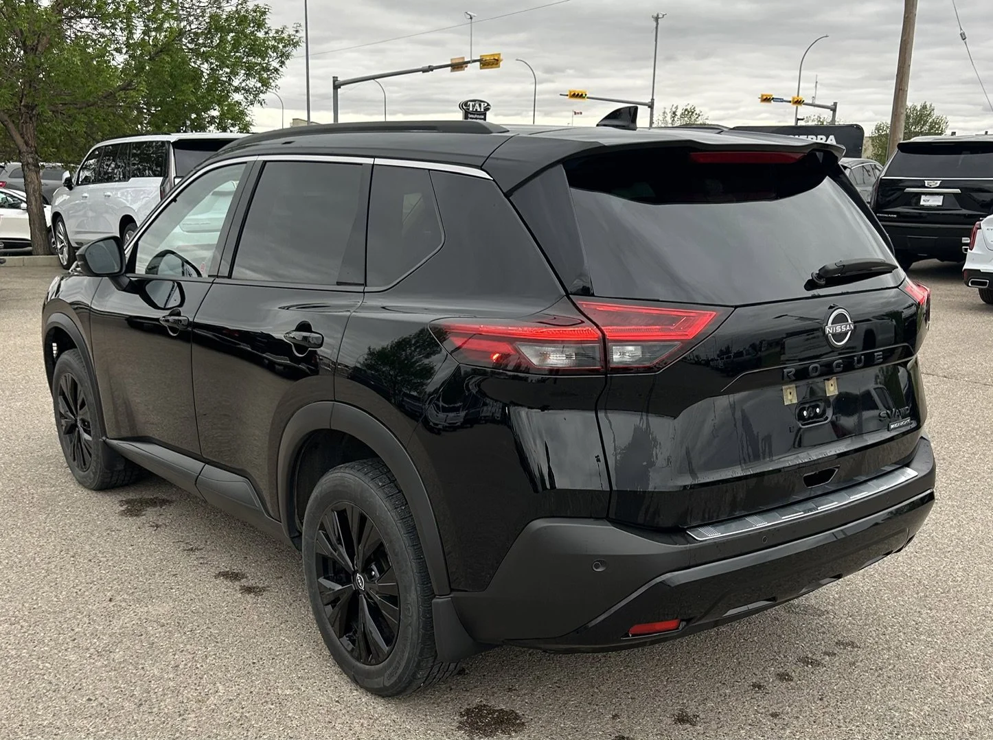 Used 2023 Black Nissan SV Moonroof image 3
