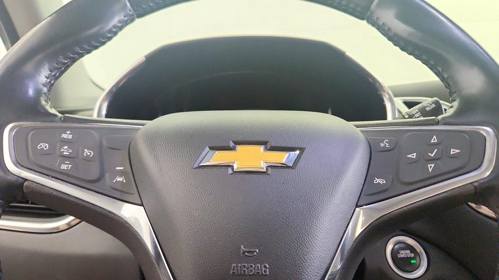 Used 2020 MIDNIGHT BLUE METALLIC Chevrolet LT image 18