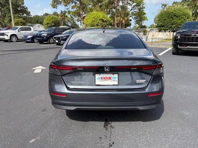 Used 2024  Honda EX image 5