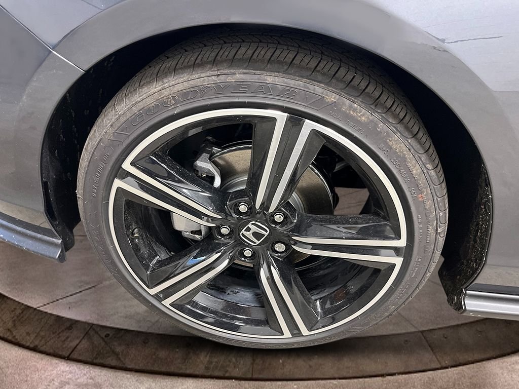 New 2026 Meteorite Gray Metallic Honda SE image 10