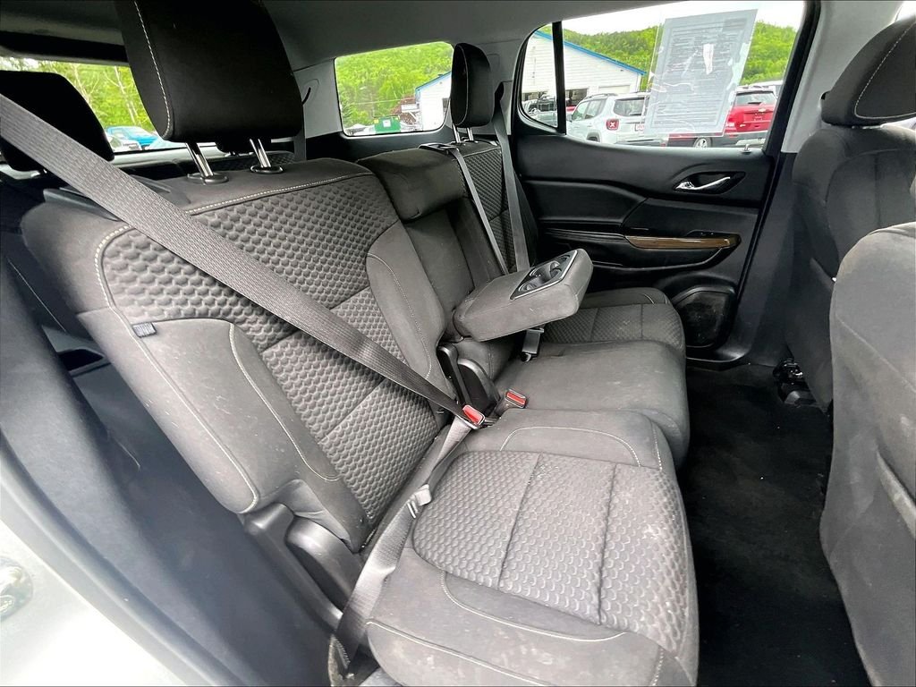 Used 2019 Quicksilver Metallic GMC SLE-1 image 16