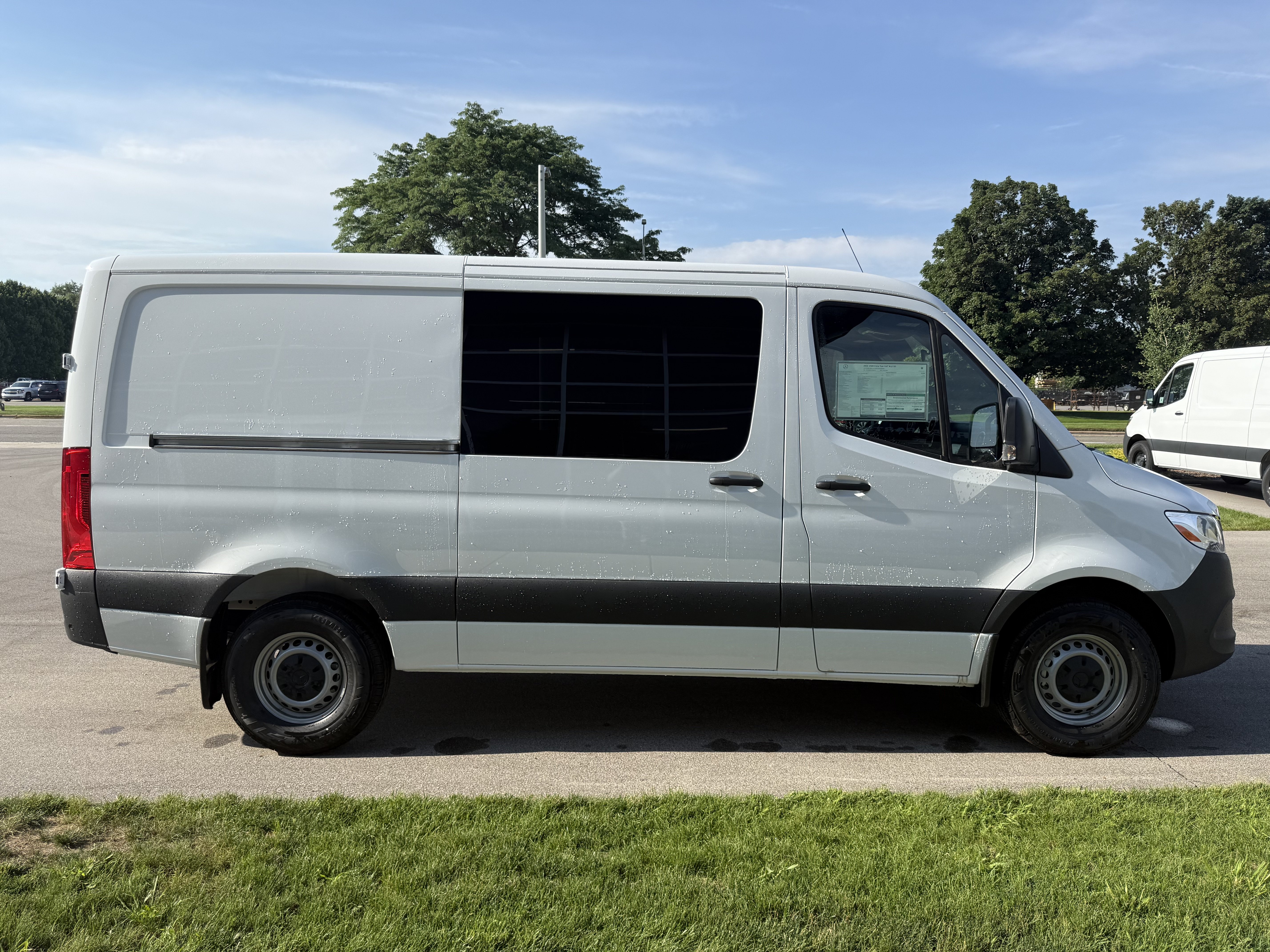 2026 Mercedes-Benz Sprinter Crew Van Base - Photo 10