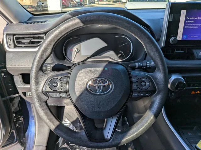 Used 2023  Toyota XLE image 25