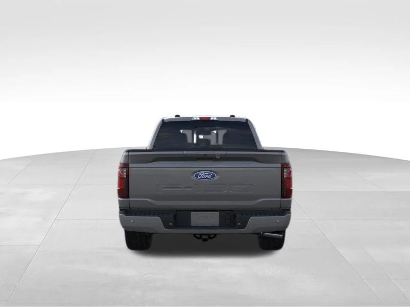 New 2026 Carbonized Gray Metallic Ford XLT image 5