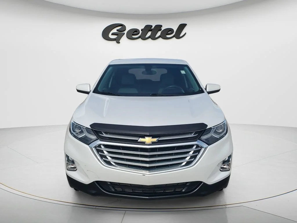 Used 2018 IRIDESCENT PEARL TRICOAT Chevrolet LT image 2
