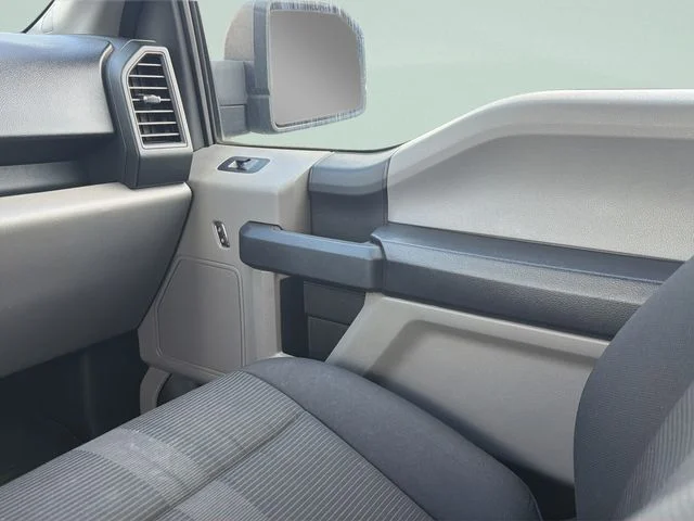 Used 2020 Blue Ford XL image 10